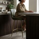 Detroit Bar Chair with metal legs