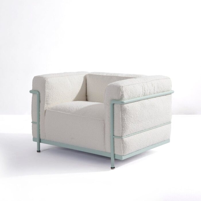 PRITI Lounge Chair in Boucle