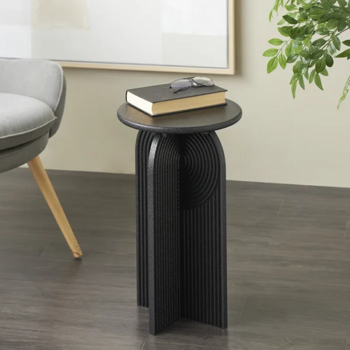 PRITI End Table