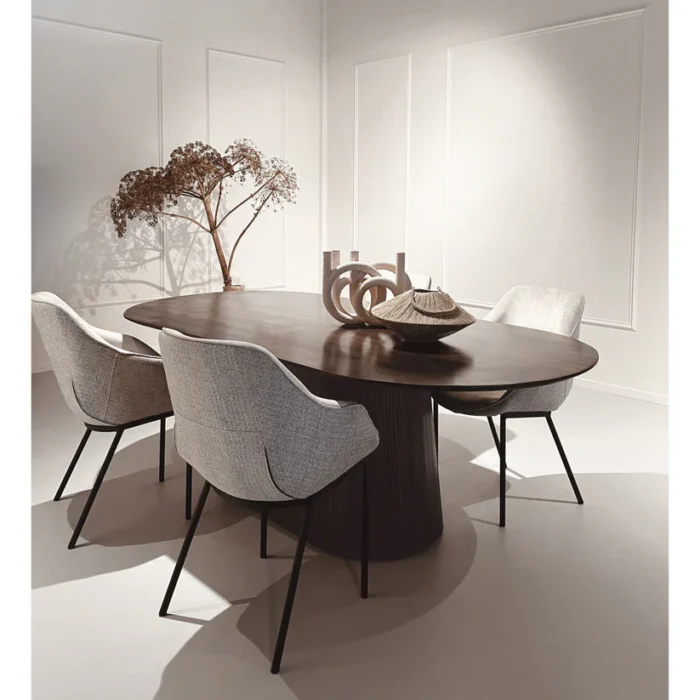 PRITI Oval Dining Table