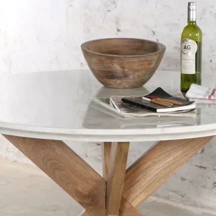 PRITI Round Dining Table
