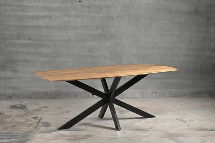 PRITI Dining Table