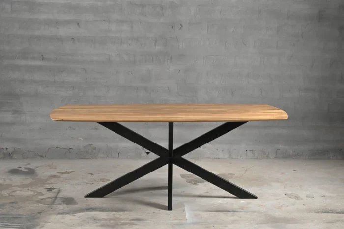 PRITI Dining Table