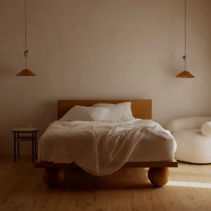 PRITI Spherical Feet Bed