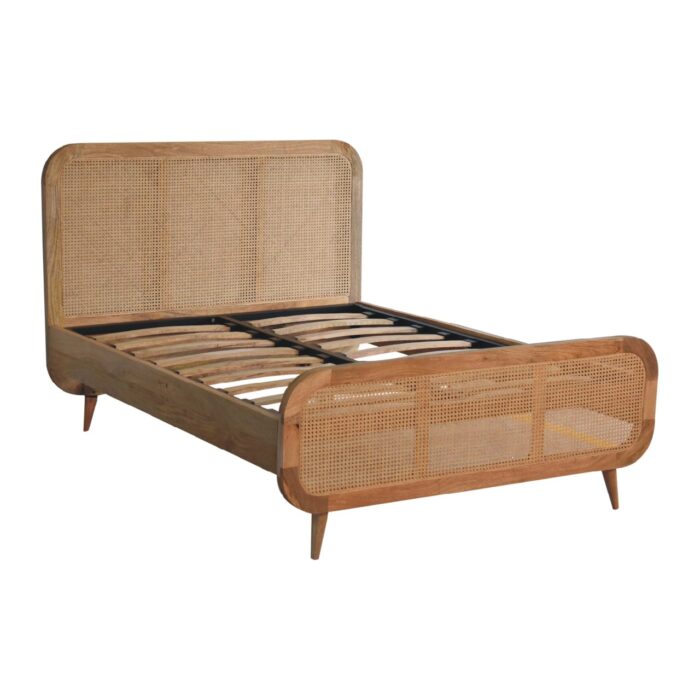 PRITI Rattan Bed