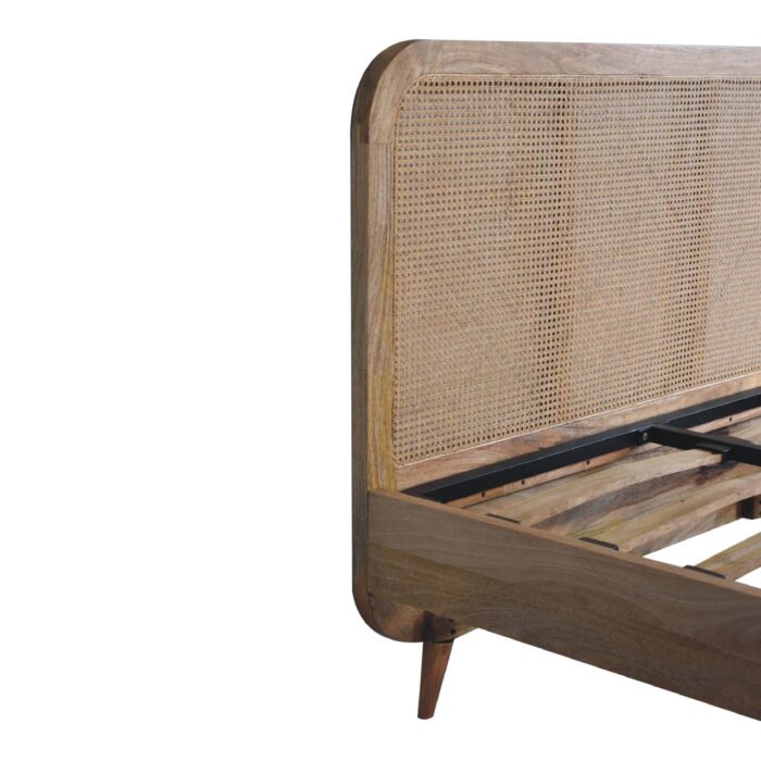 PRITI Rattan Bed