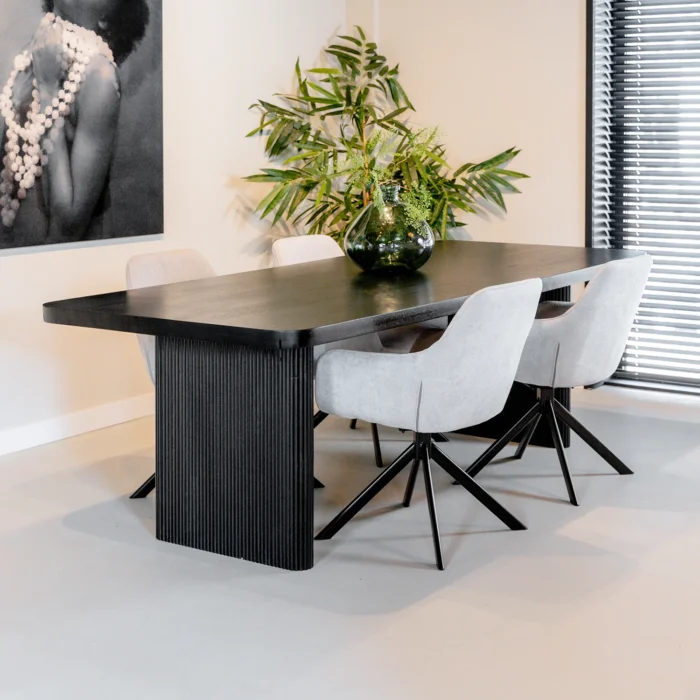 PRITI Dining Table