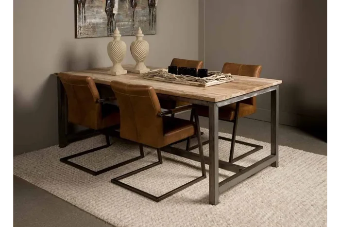 PRITI Dining Table