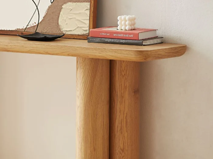 PRITI Console Table