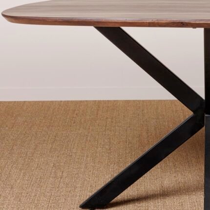 PRITI Dining Table