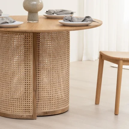 PRITI Round Dining Table - Natural