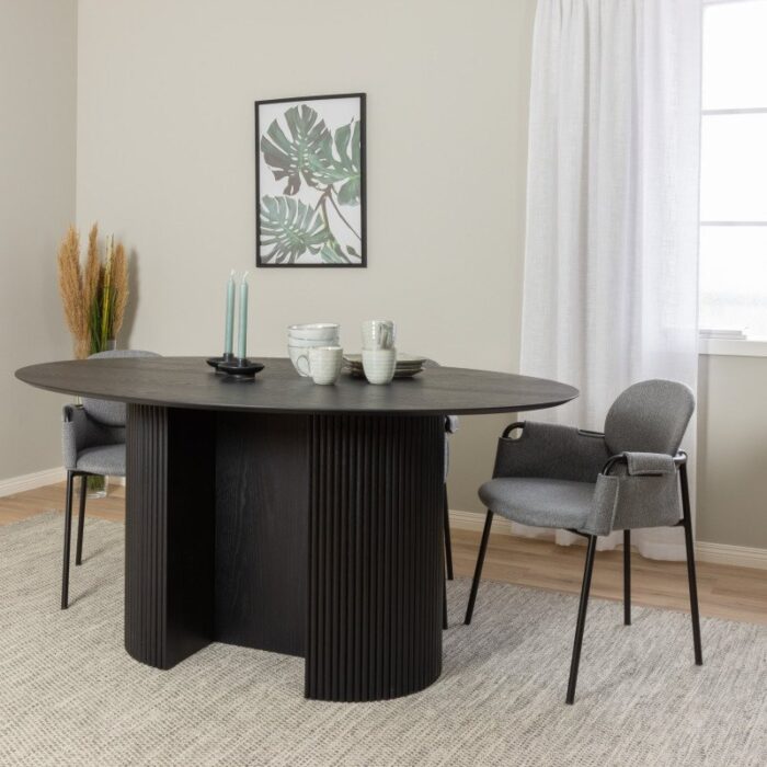 Table à manger ovale PRITI avec pied central en bois noir