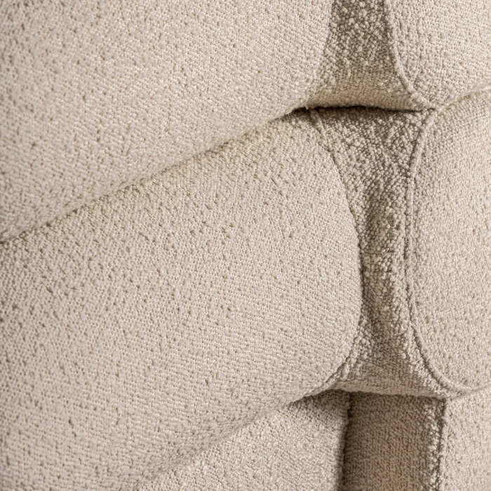 PRITI Bouclé Bed