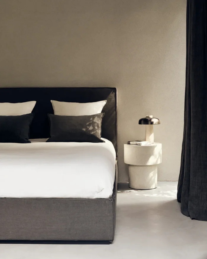 PRITI Side Table