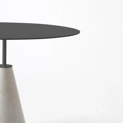 PRITI Dining Table in Black Steel and Concrete