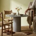 PRITI Arata Dining Table