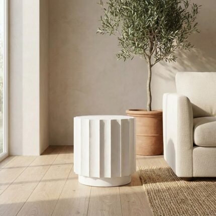 CONCRETE ROUND SIDE TABLE – PRITI