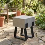 Exclusive Concrete Side Table with metal legs - Priti - Image 2