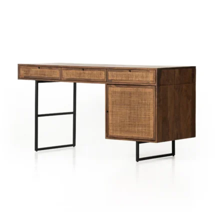 Feast Flow Table, Gracewood Table
