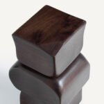 Bout de canapé en manguier massif Inya - Image 3