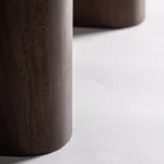 Aparador de Madera Oscura Moderna - Image 2