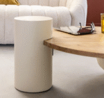 Table basse ronde Dalva en bois d’acacia et pieds effet béton - Image 5