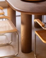 Mesa de Jantar Oval de Madeira - Image 7