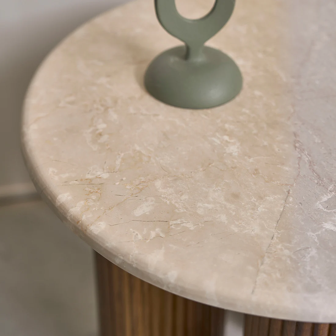 table ronde en bois de manguier - Image 5